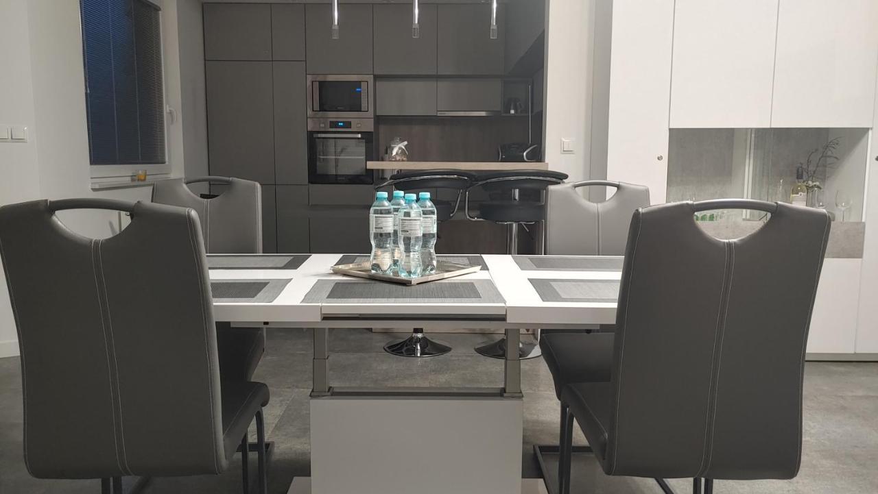 Apartament Delfin ปุกสค์ ภายนอก รูปภาพ